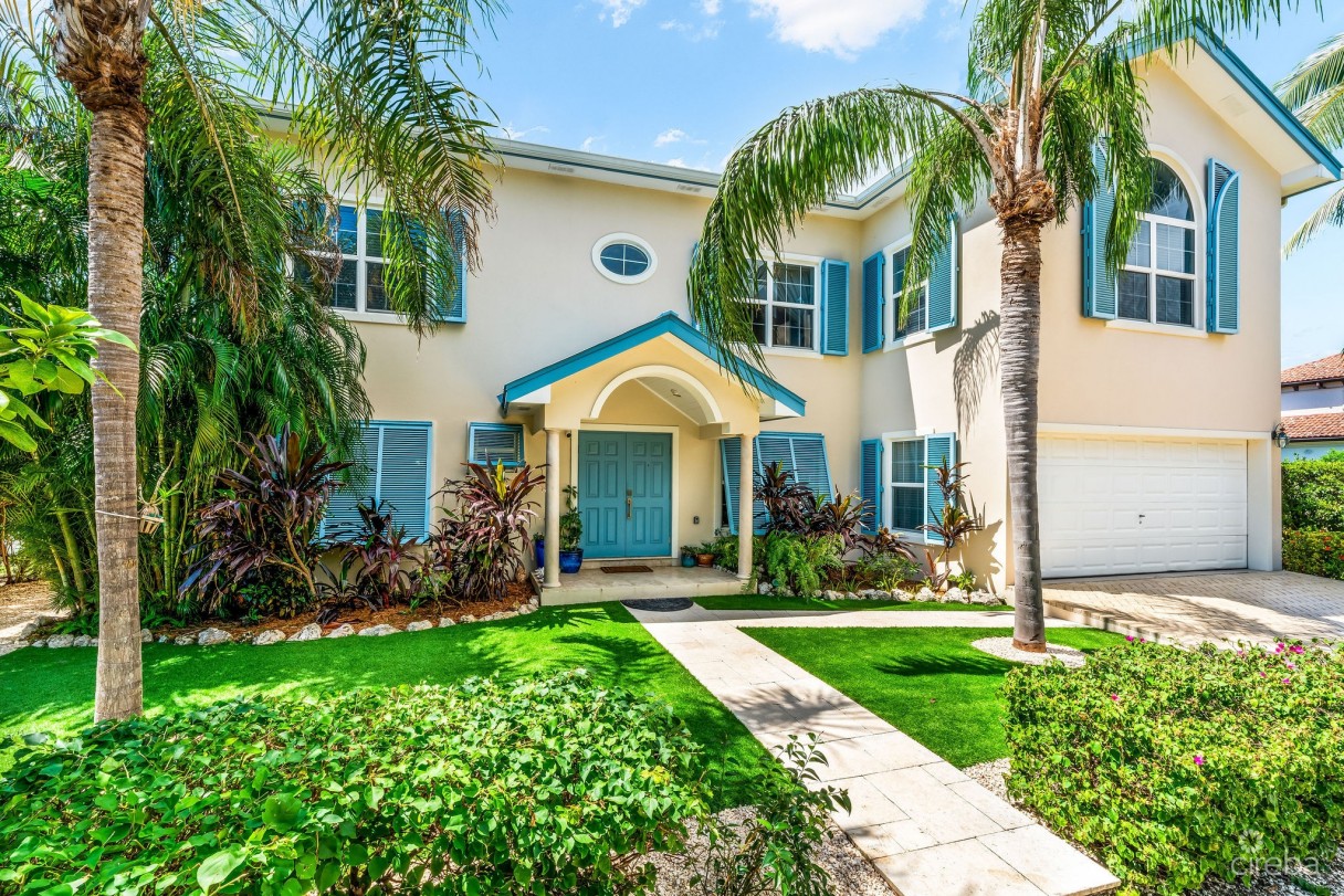 Bimini Drive 303  - Grand Harbour |  5-bed Waterfront Home - Image 4