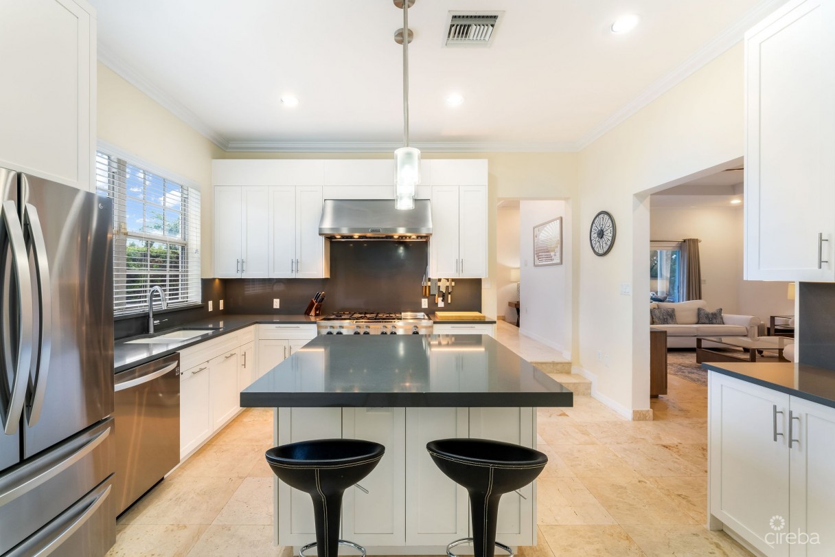 Bimini Drive 303  - Grand Harbour |  5-bed Waterfront Home - Image 7