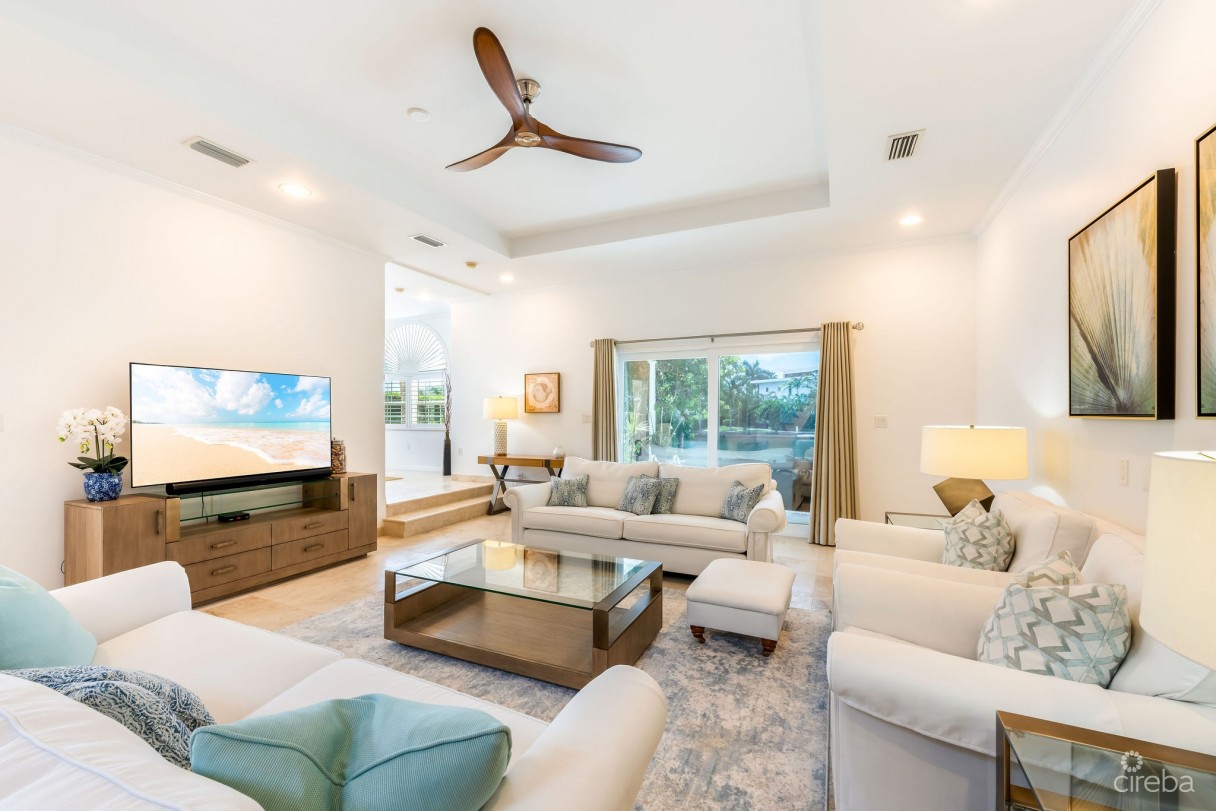 Bimini Drive 303  - Grand Harbour |  5-bed Waterfront Home - Image 10