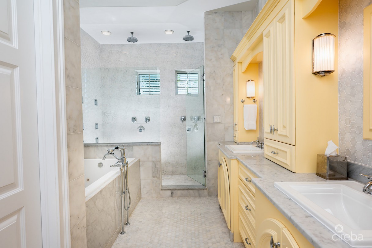 The Dock House | A Vista Del Mar & Yacht Club Signature Residence - Image 19