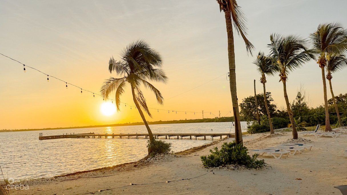 Little Cayman - Kingston Bight - Investment Opportunity - Image 16