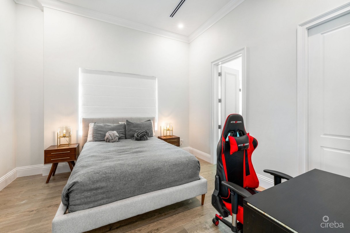 Grand Harbour Waterfront Estate - Image 18