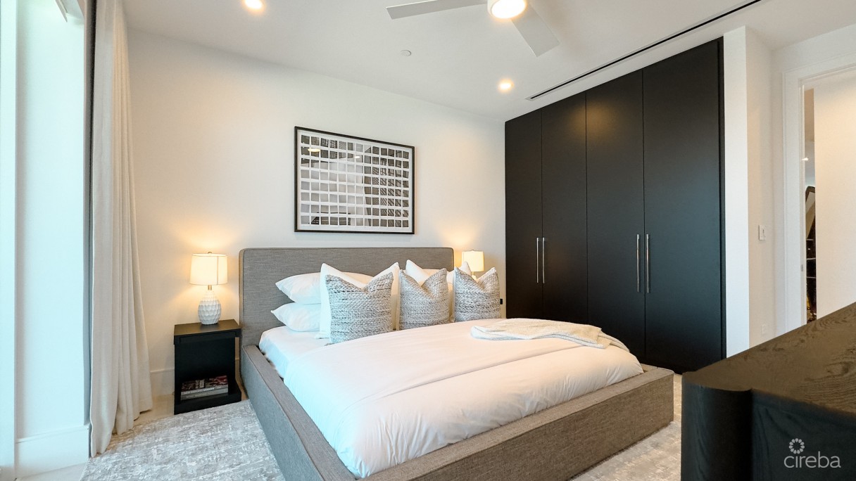 Aqua Residence 7 - Luxury Seven Mile Beach Condo (fully Furnished) - Image 13