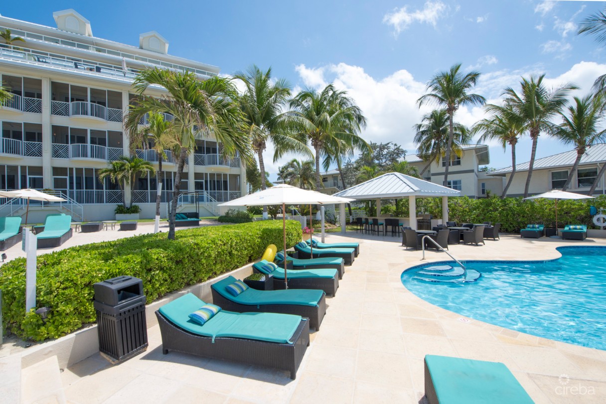 South Bay Beach Club - Image 2