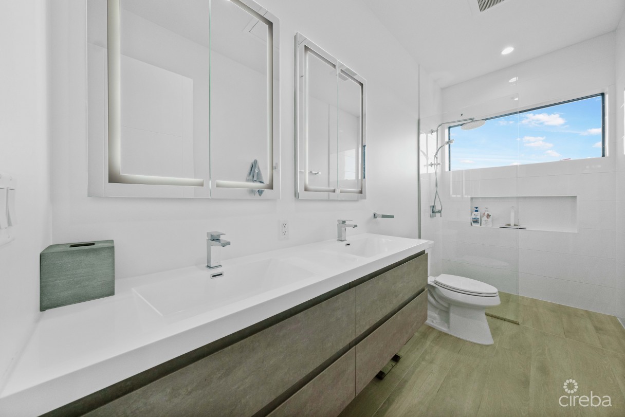 Allure 2, Waterfront Condo - Image 4