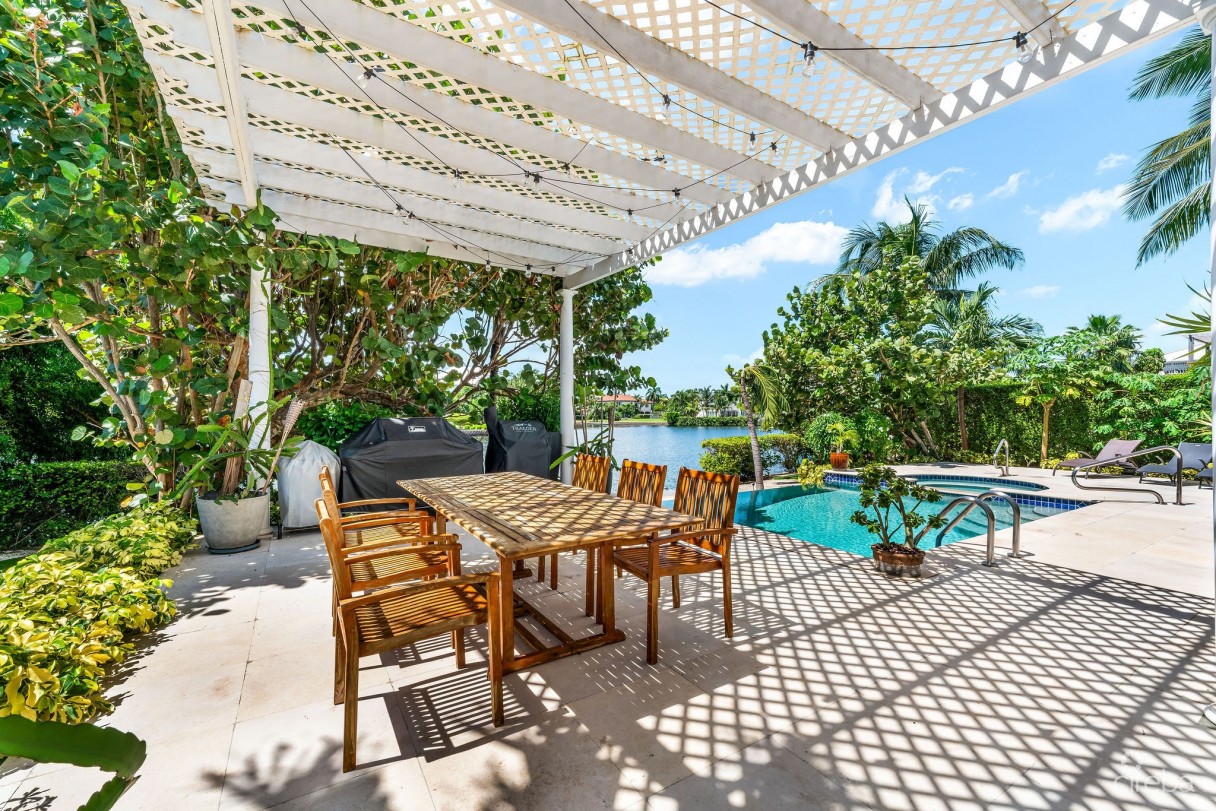 Bimini Drive 303  - Grand Harbour |  5-bed Waterfront Home - Image 2