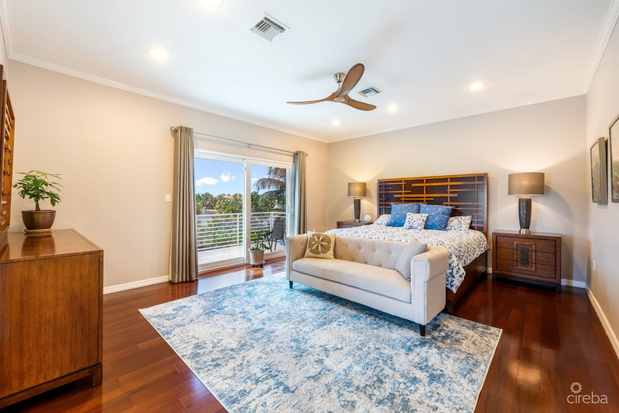 Bimini Drive 303  - Grand Harbour |  5-bed Waterfront Home - Image 11