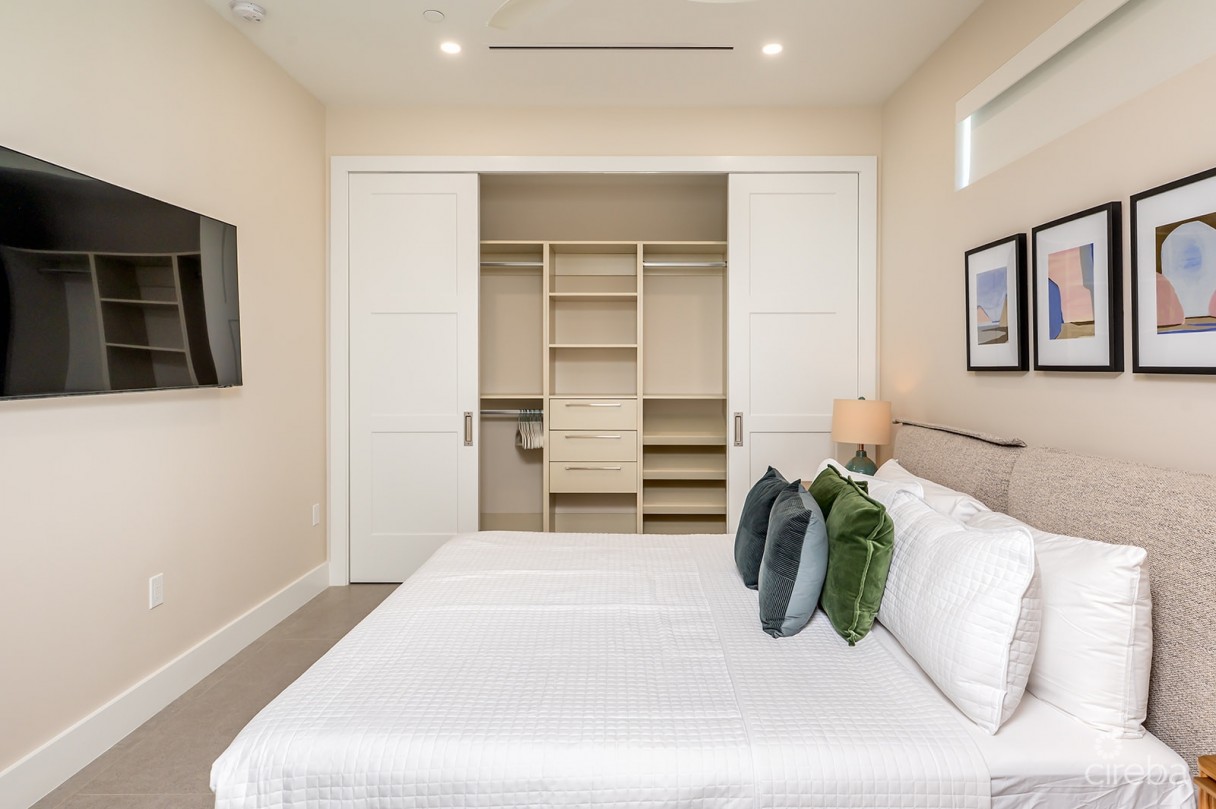 Point West Unit #9 - One Bed Ocean View - Image 7