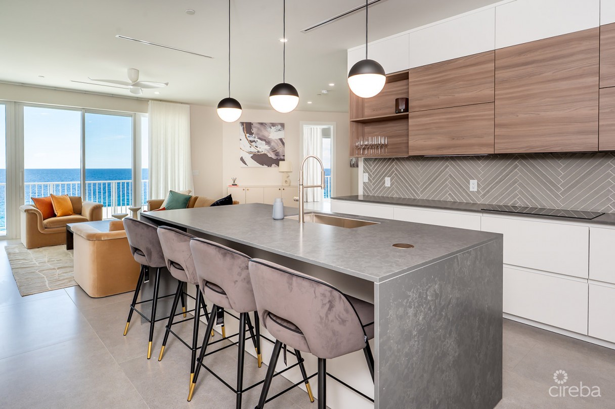 Point West Unit #1 - Three Bed Ocean View - Image 2