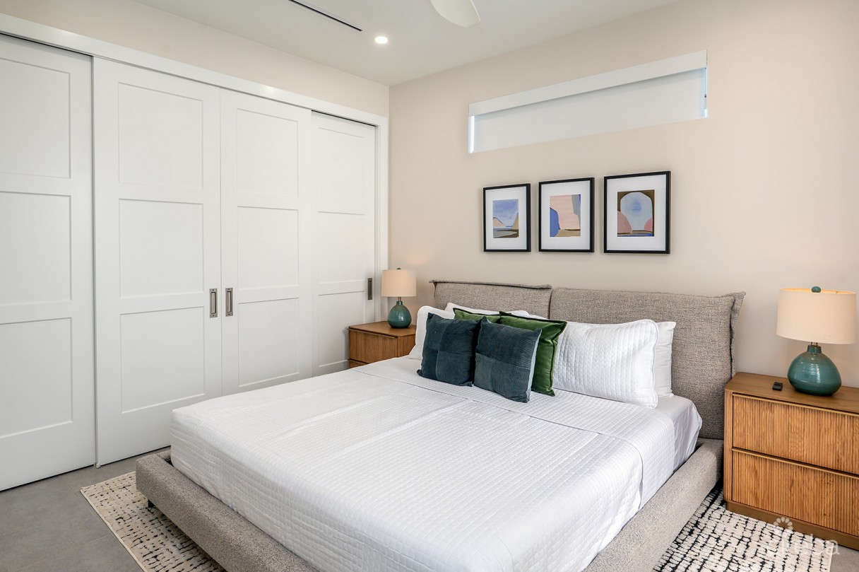 Point West Penthouse #20 - One Bed Garden View - Image 4