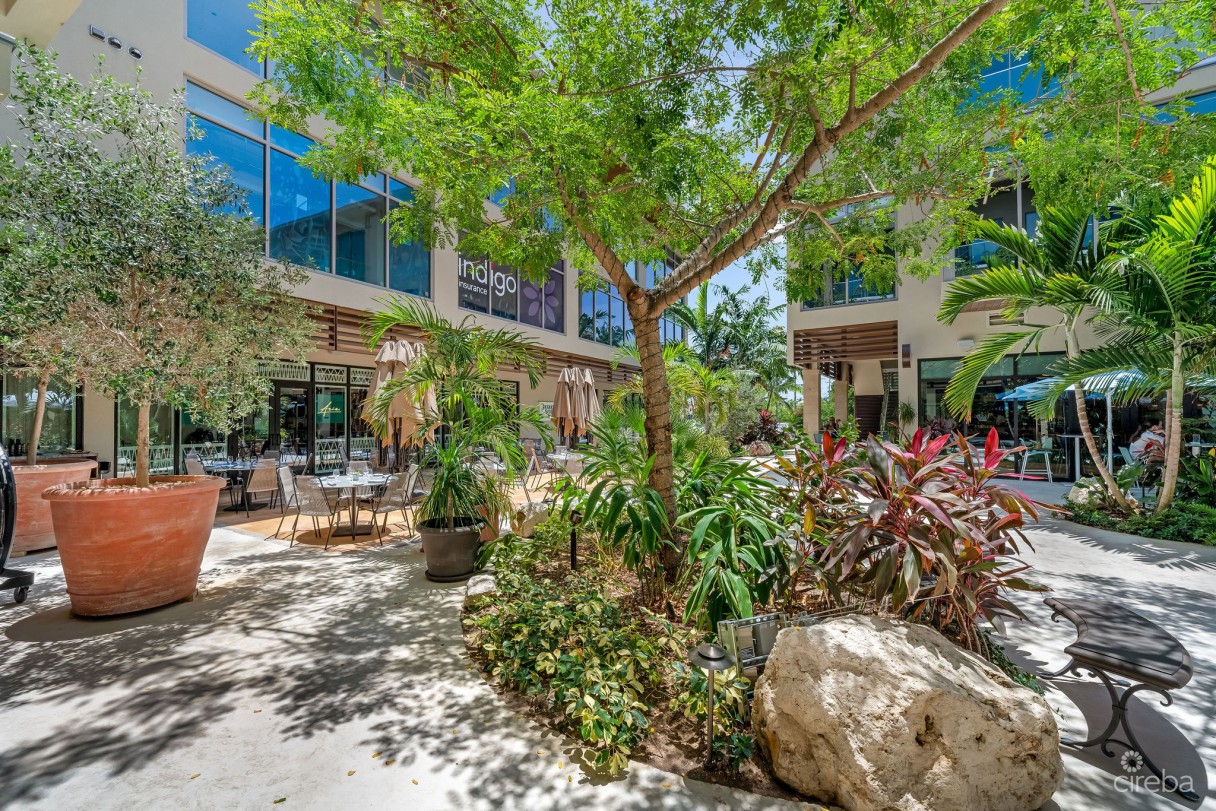 Harbour Walk Residences | Chic 1-bed - Image 11