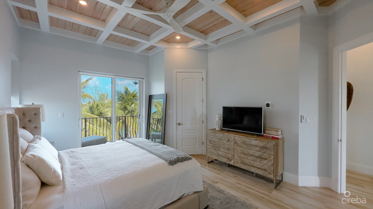 Turnberry Villas, Crystal Harbour - Image 8