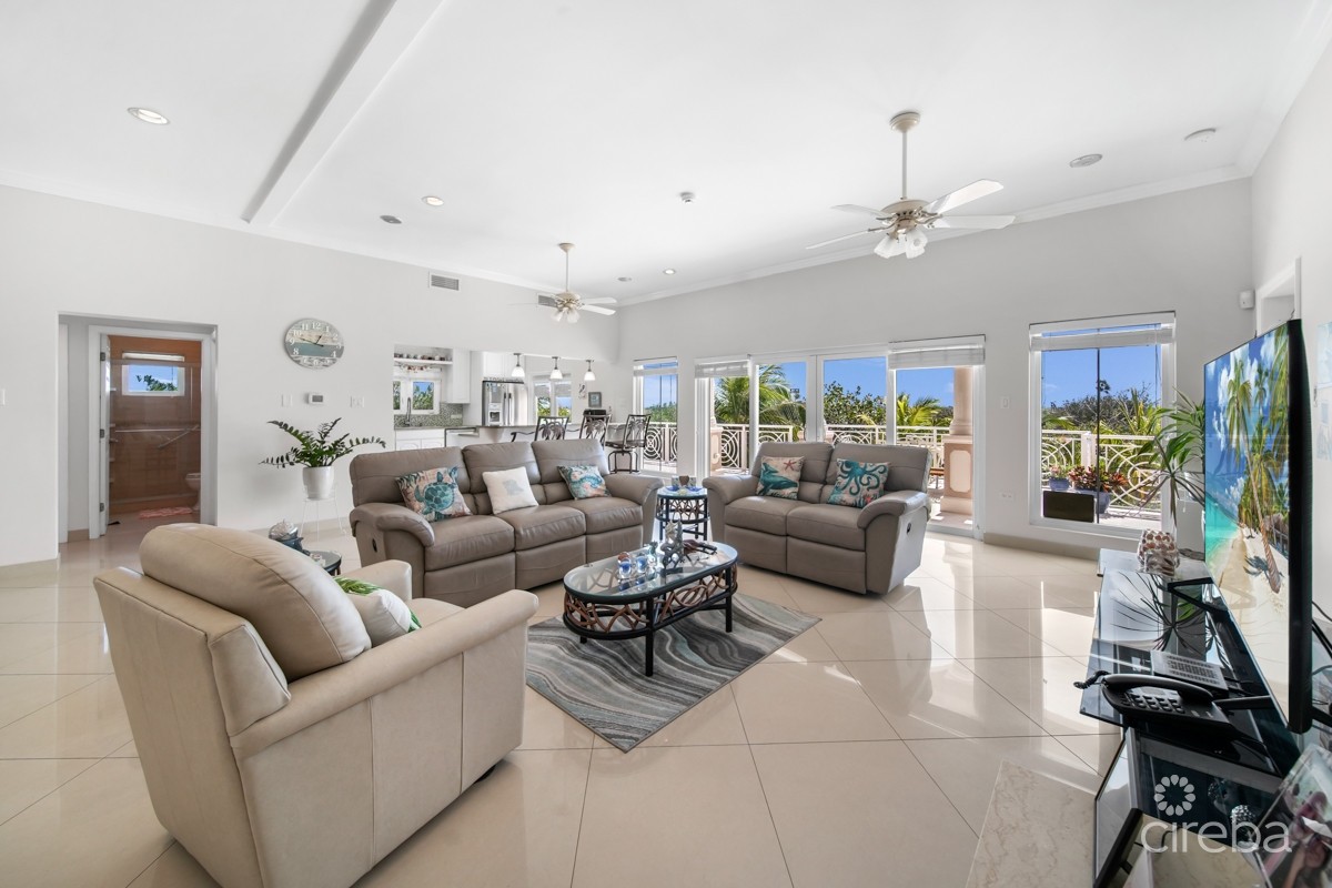 Spotters Lair - Image 2