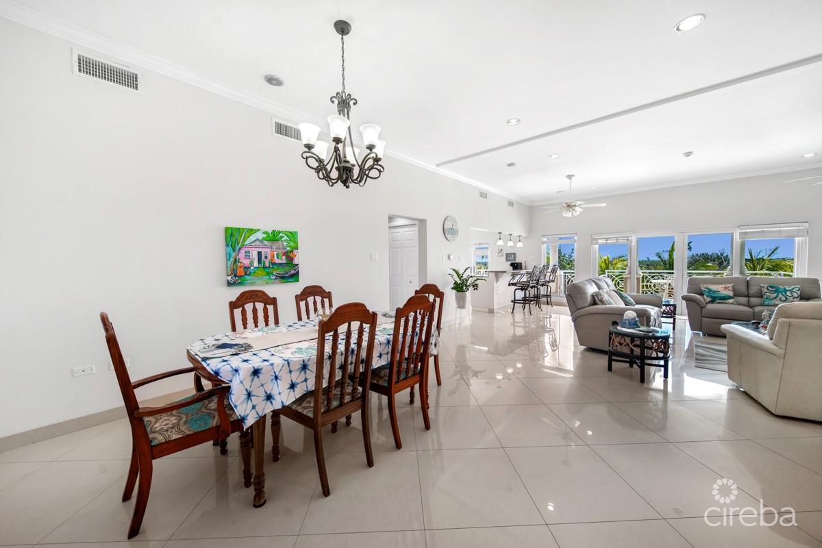 Spotters Lair - Image 3