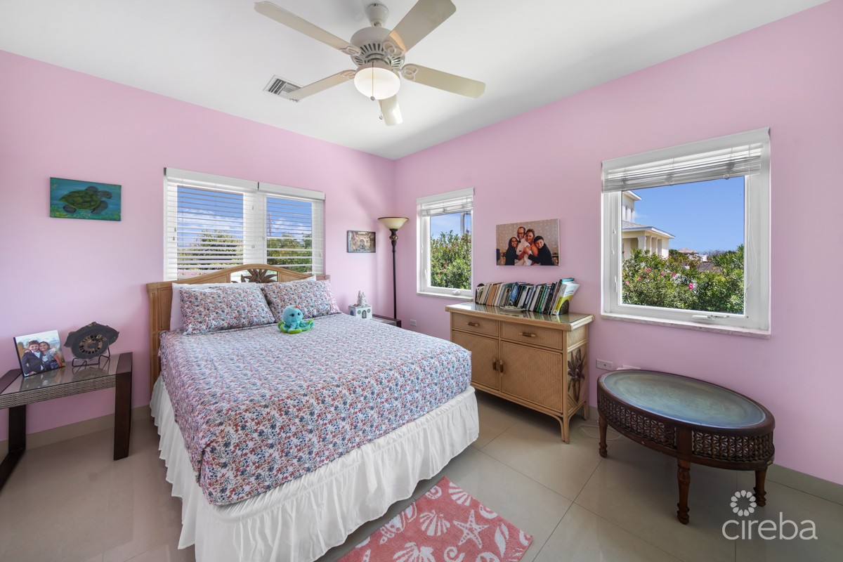 Spotters Lair - Image 8