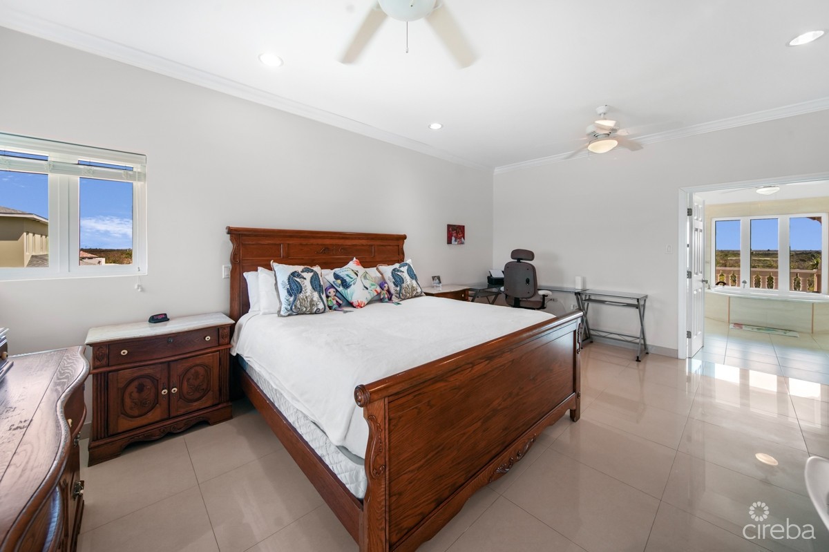 Spotters Lair - Image 18