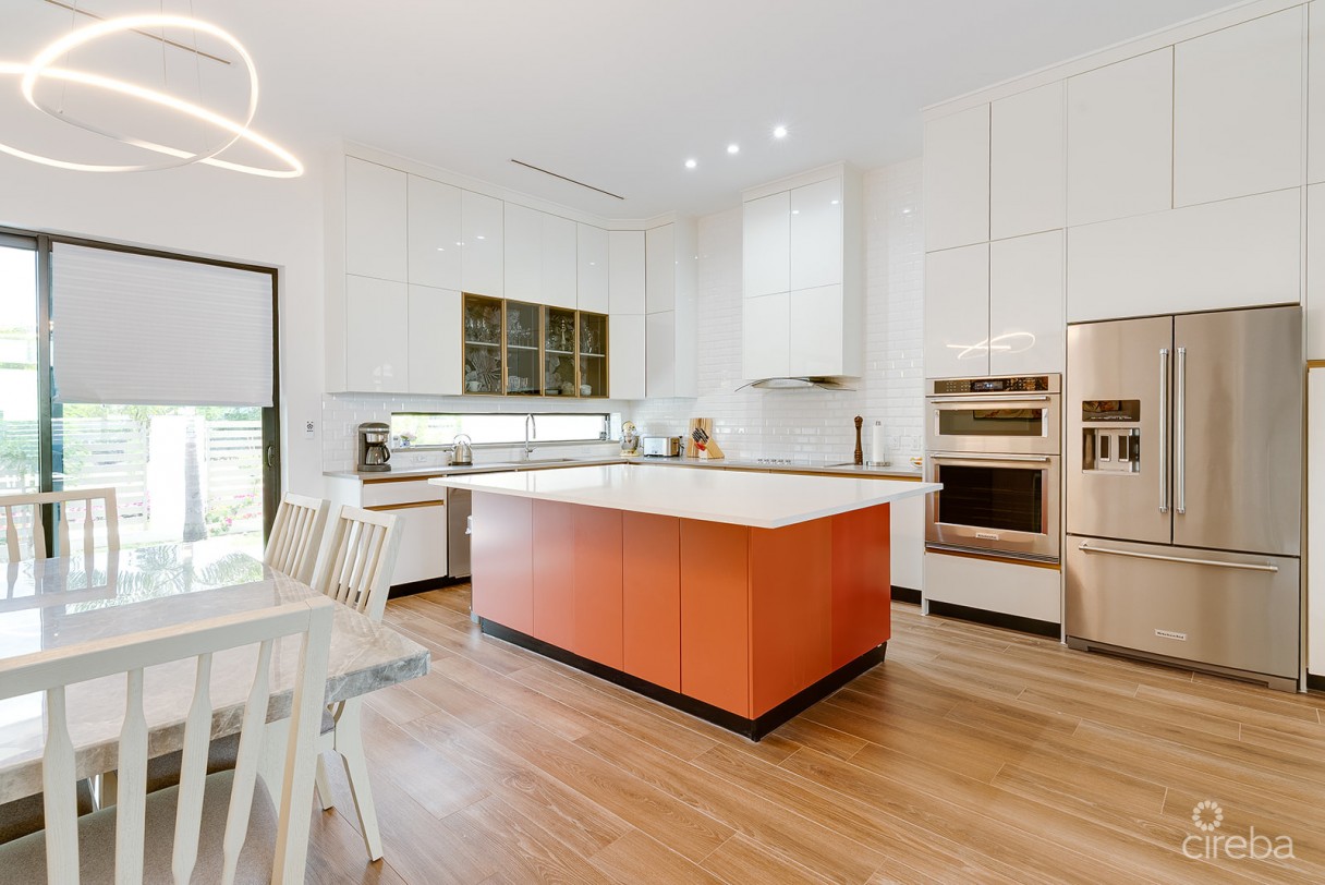 Bahia 4 Bedroom - Image 4