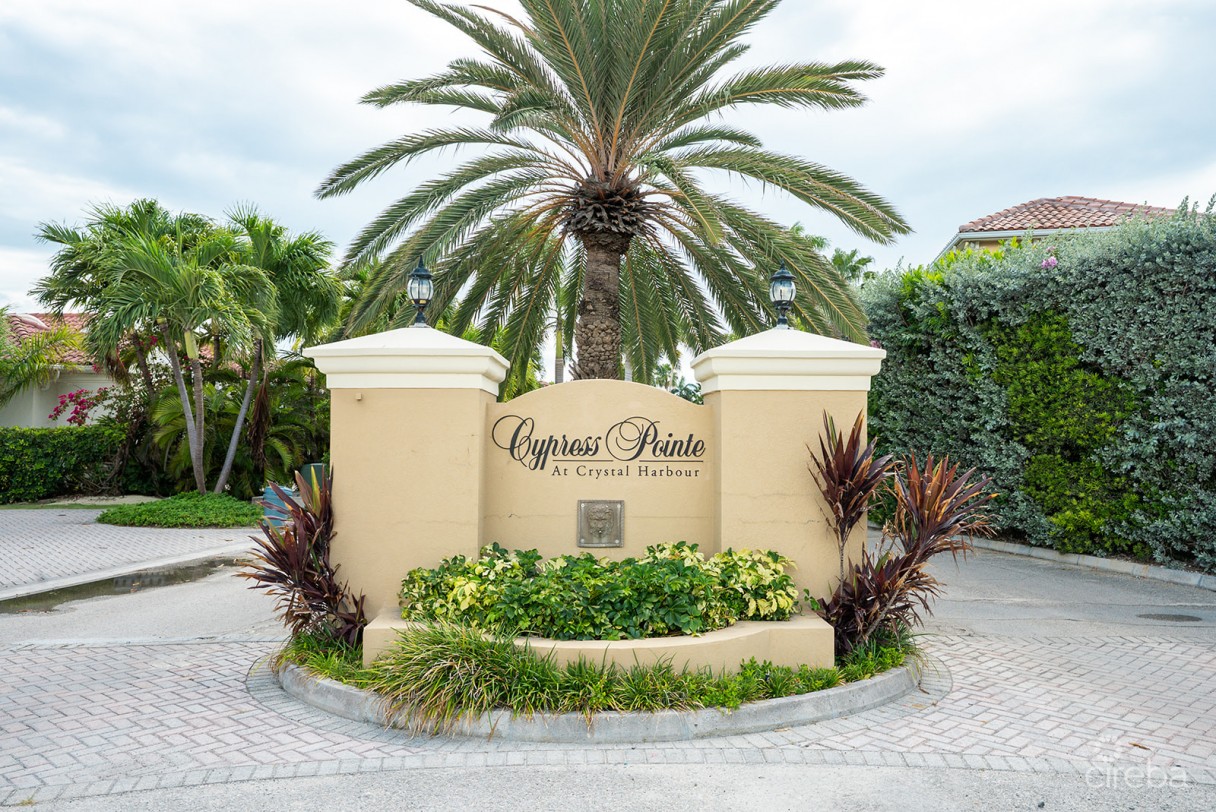 Cypress Pointe Family Home - Image 19