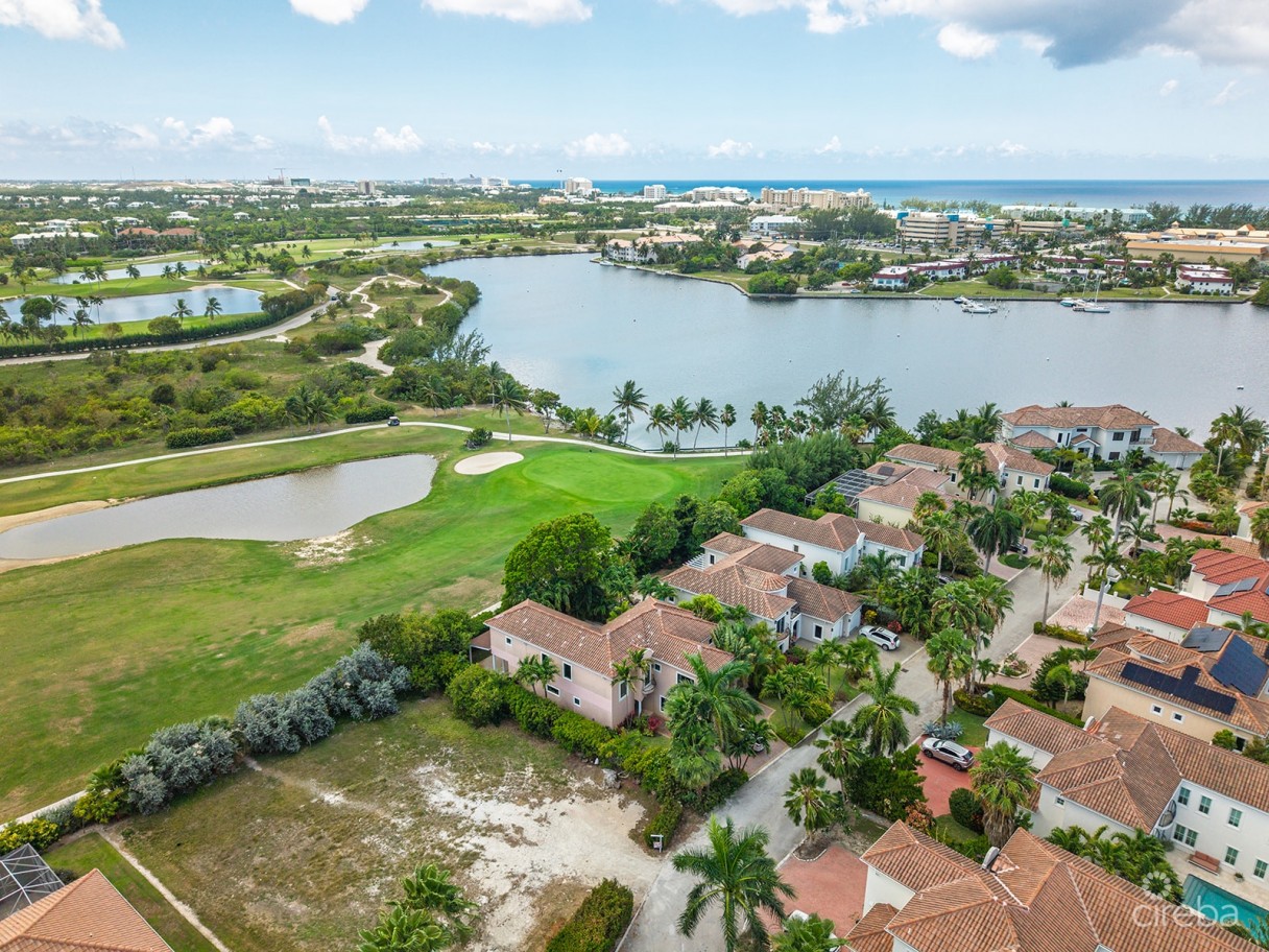 Cypress Pointe Family Home - Image 21
