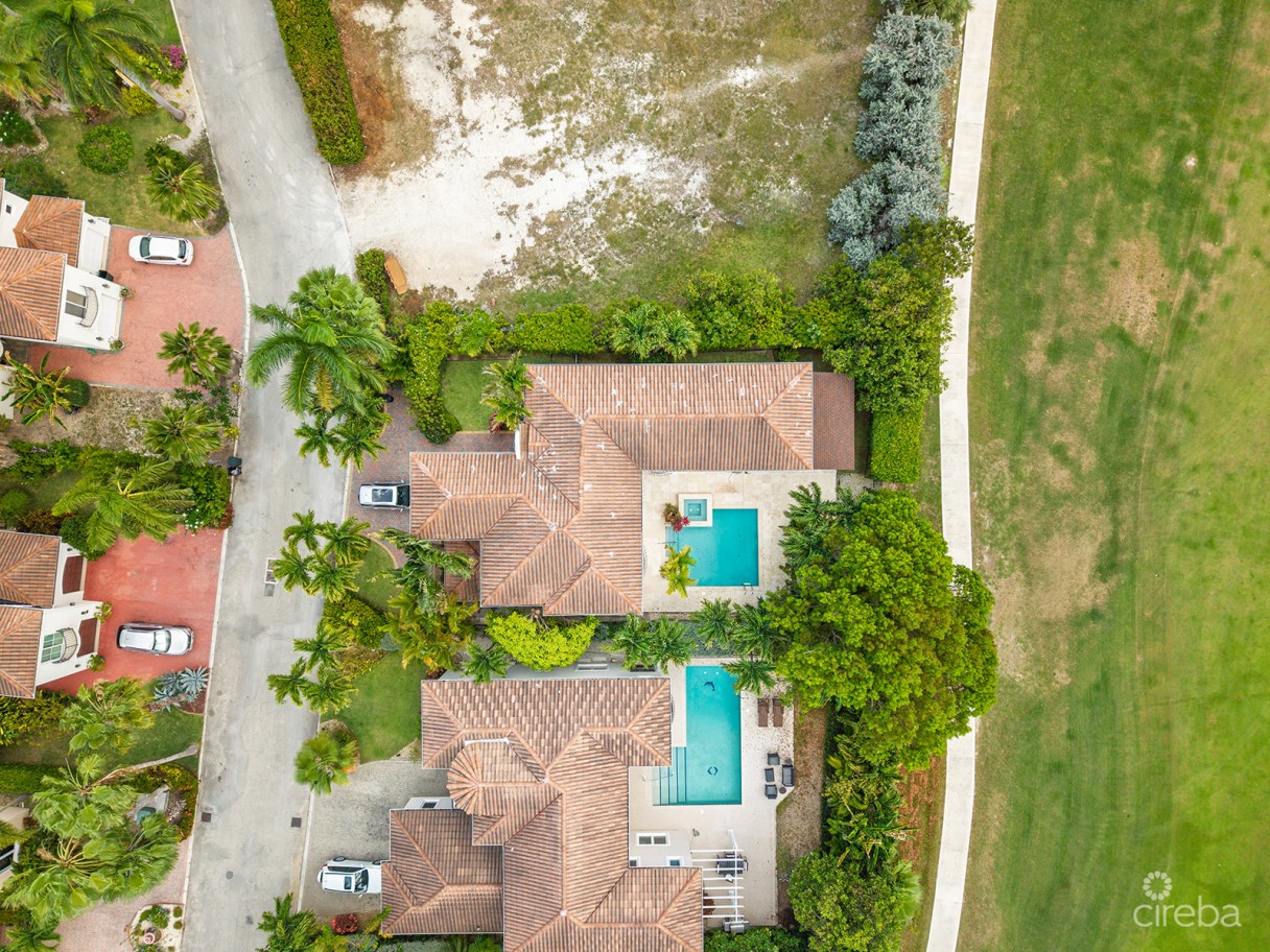 Cypress Pointe Family Home - Image 22