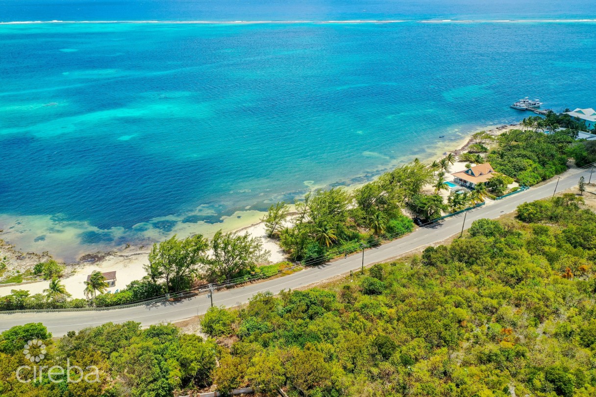 Prime Beachfront East End Land 0.29 Acre - Image 10