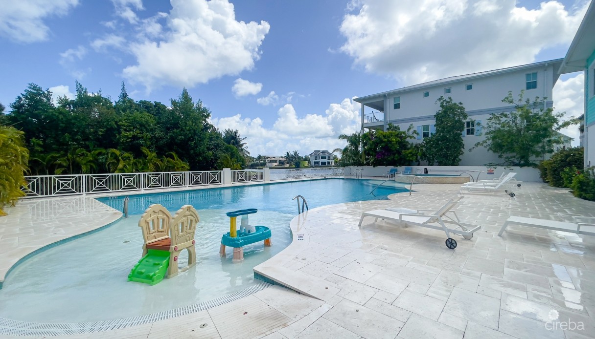 Periwinkle Townhome Grand Harbour - Image 23