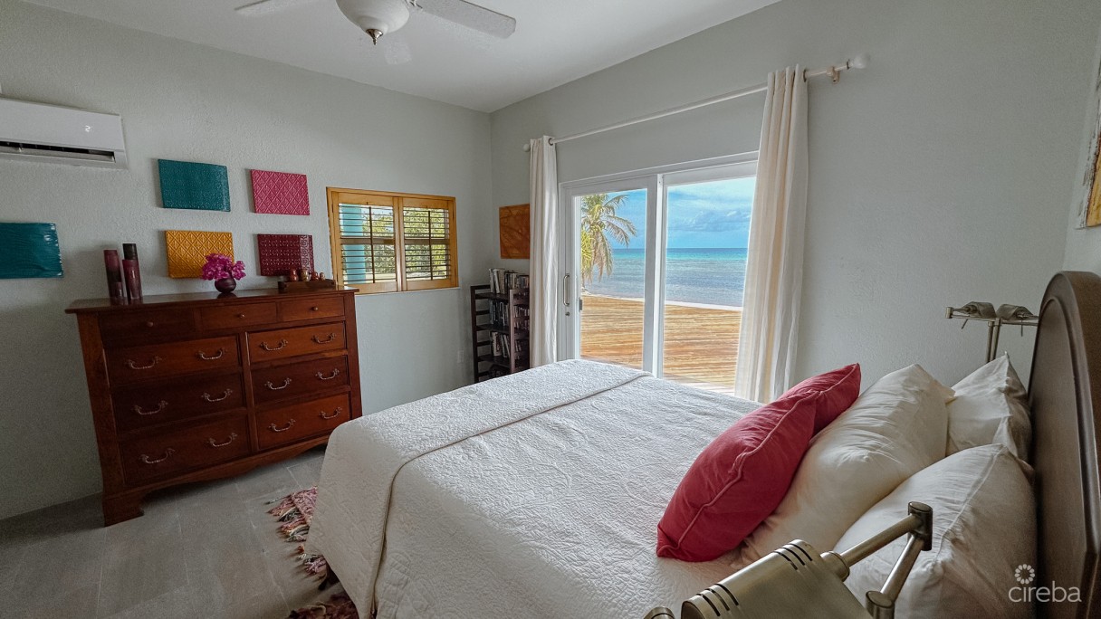 Little Cayman Beachfront Home With 2 Lots And Pool - Image 25