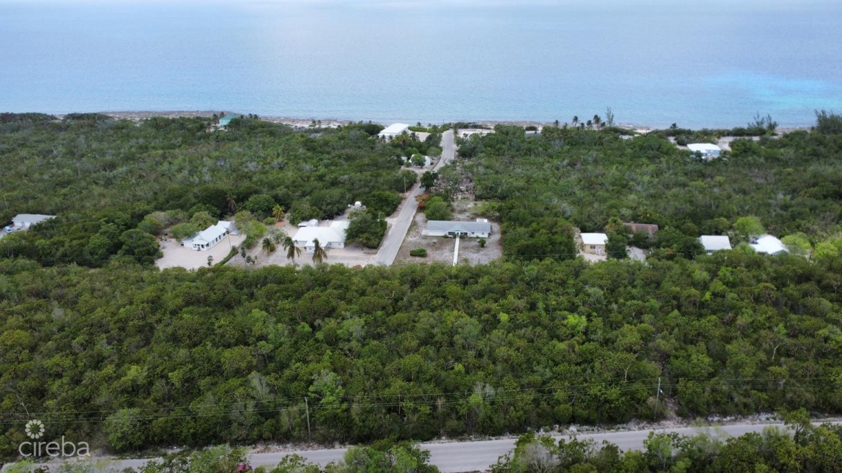 Capt Mabry Dr  Cayman Brac  Bluff Oversized Parcel