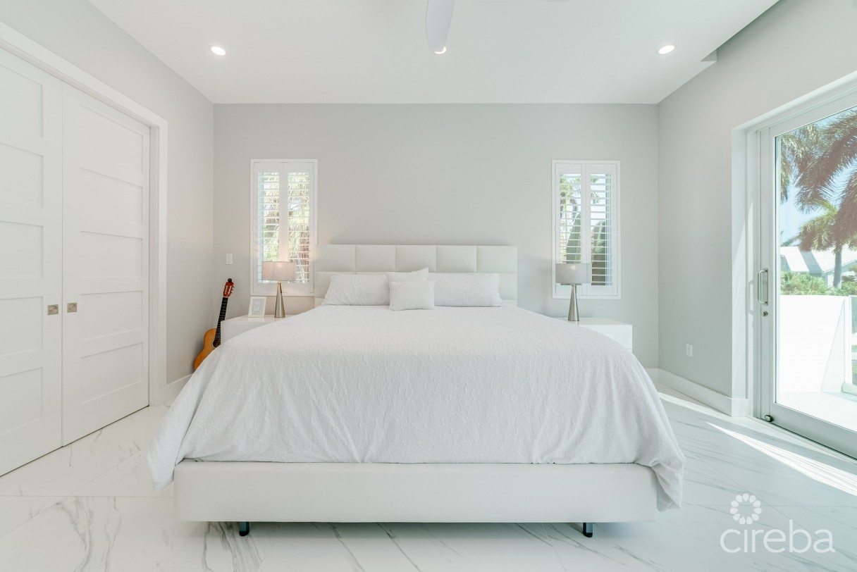 Britannia Estates Family Home Seven Mile Beach Corridor - Image 2