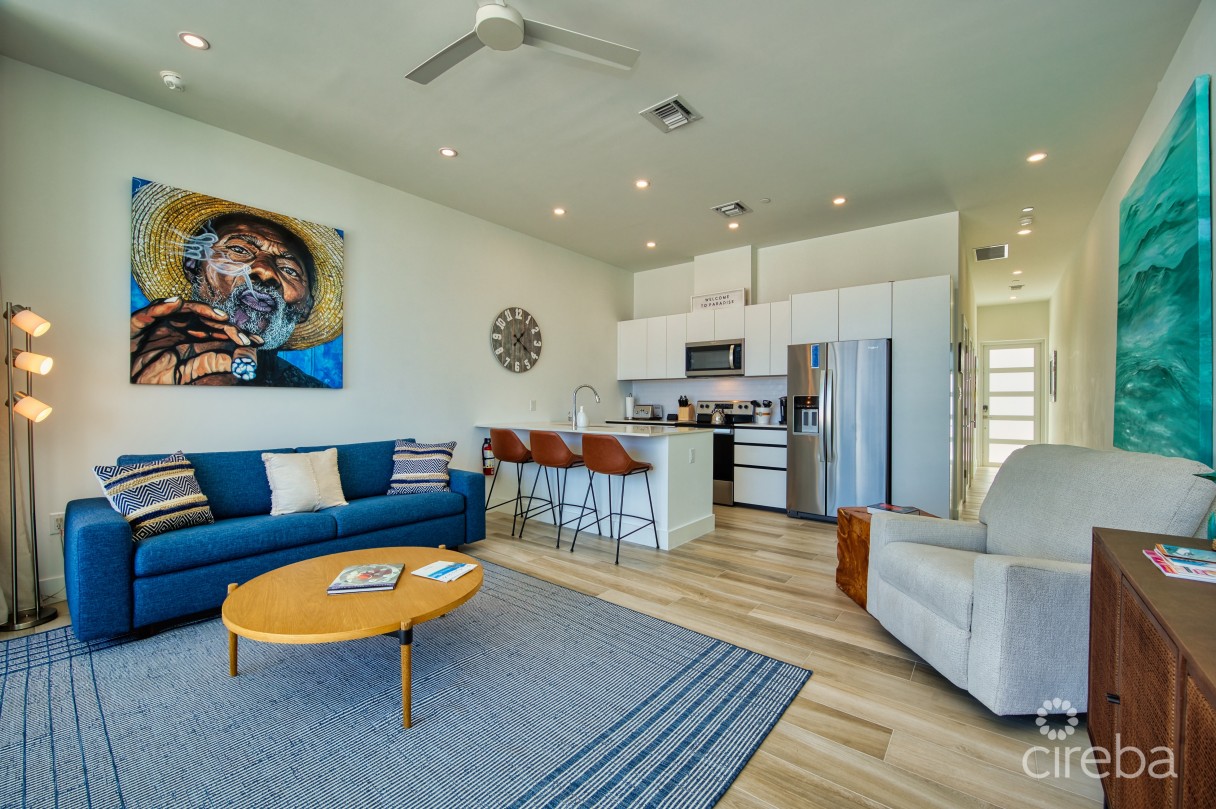 Sunset Point #12 - Air B N B 5 Star Rated Top Performer - Image 1