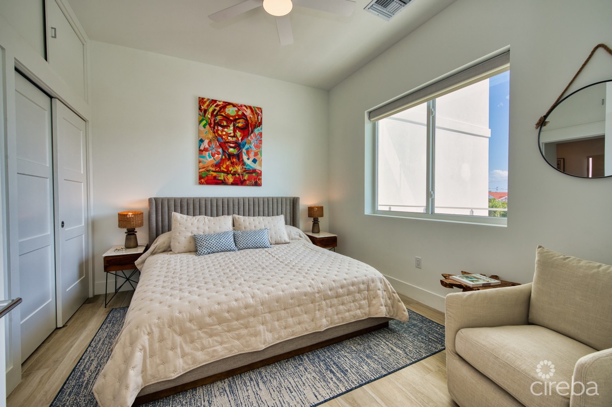 Sunset Point #12 - Air B N B 5 Star Rated Top Performer - Image 7