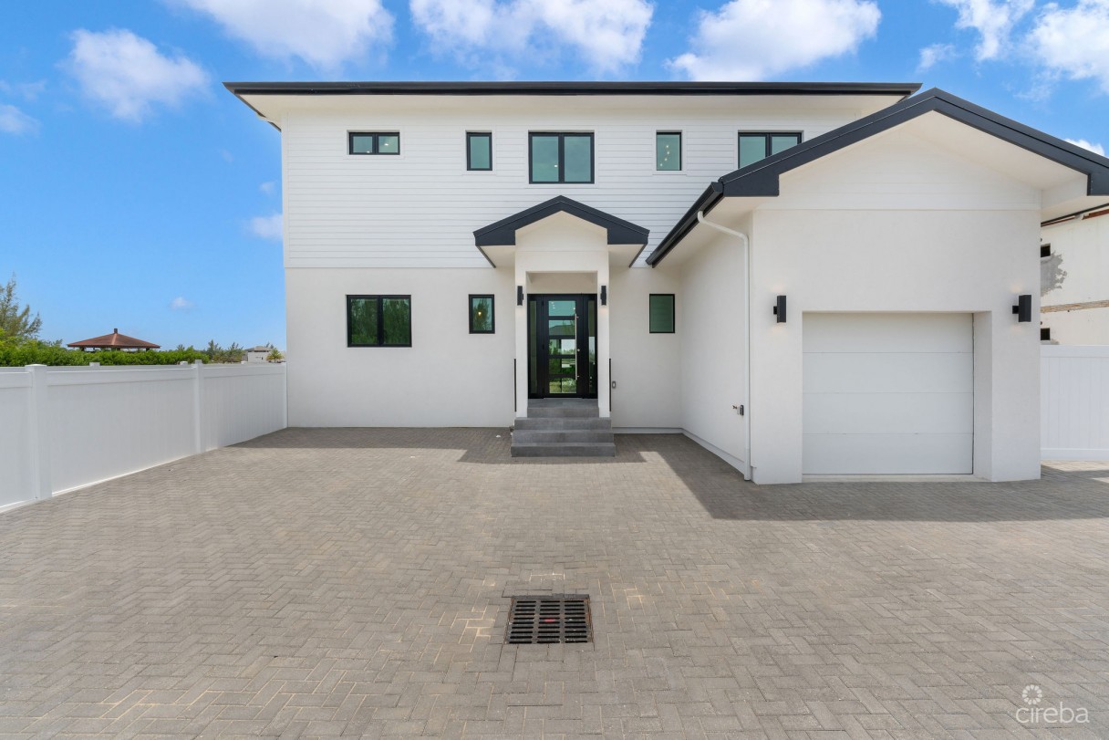 Auburn Bay 3, Canal Front Home - Image 23