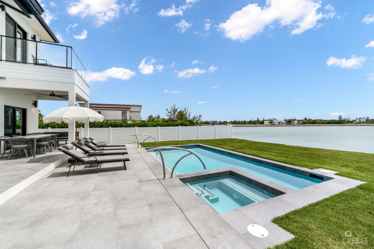 Auburn Bay 3, Canal Front Home - Image 21