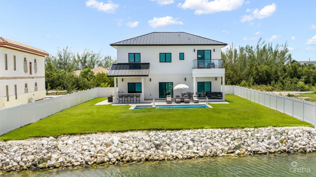 Auburn Bay 3, Canal Front Home - Image 26