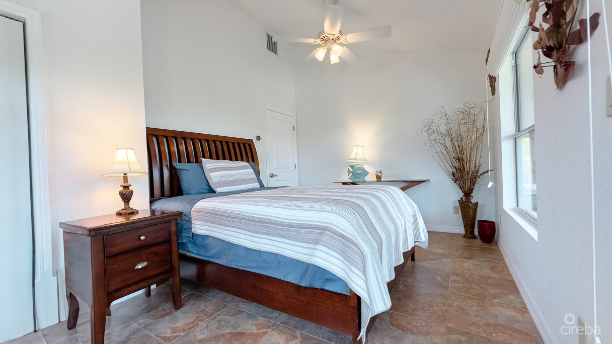 Little Cayman Ocean View Residential Home With Beachfront Lot - Image 8