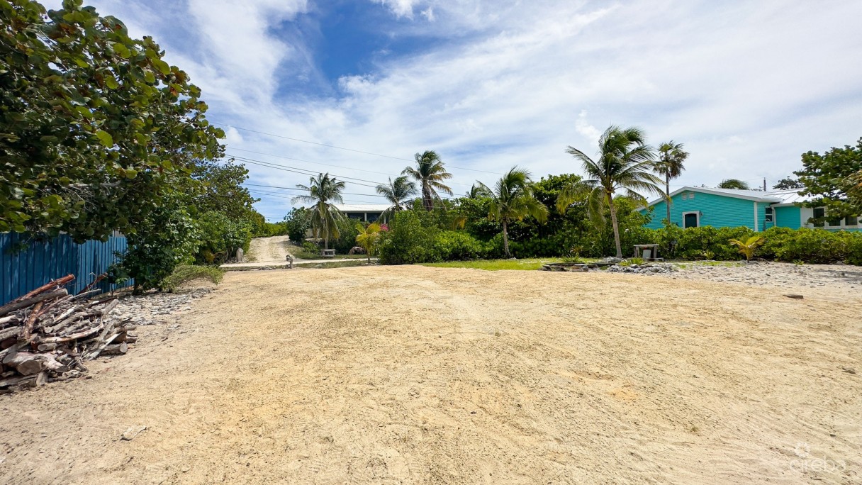 Little Cayman Ocean View Residential Home With Beachfront Lot - Image 28