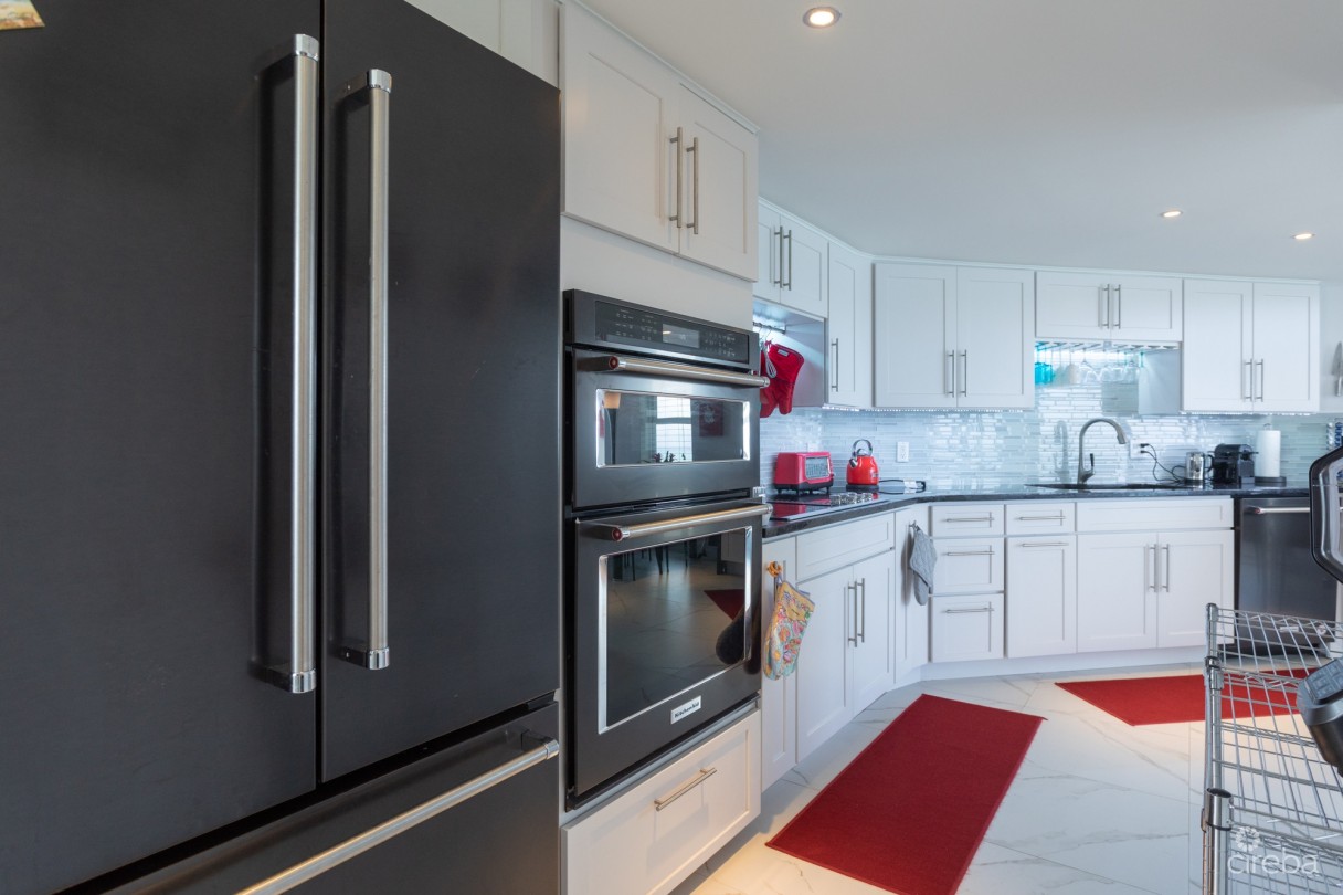 Cayman Reef Resort Beachfront With Future Redevelopment - Image 9