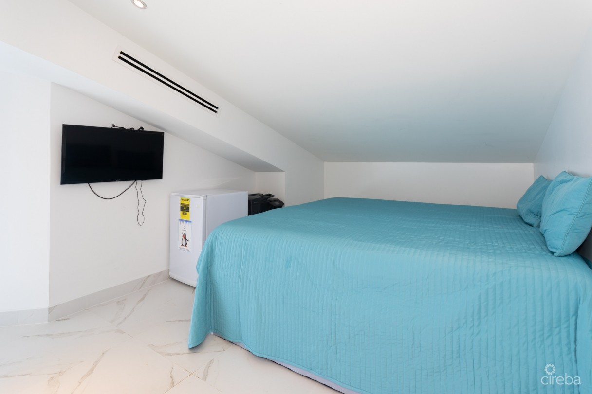 Cayman Reef Resort Beachfront With Future Redevelopment - Image 19