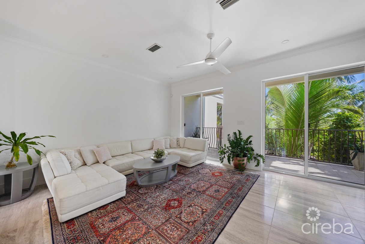 Turnberry  East #3 , Crystal Harbour - Image 6