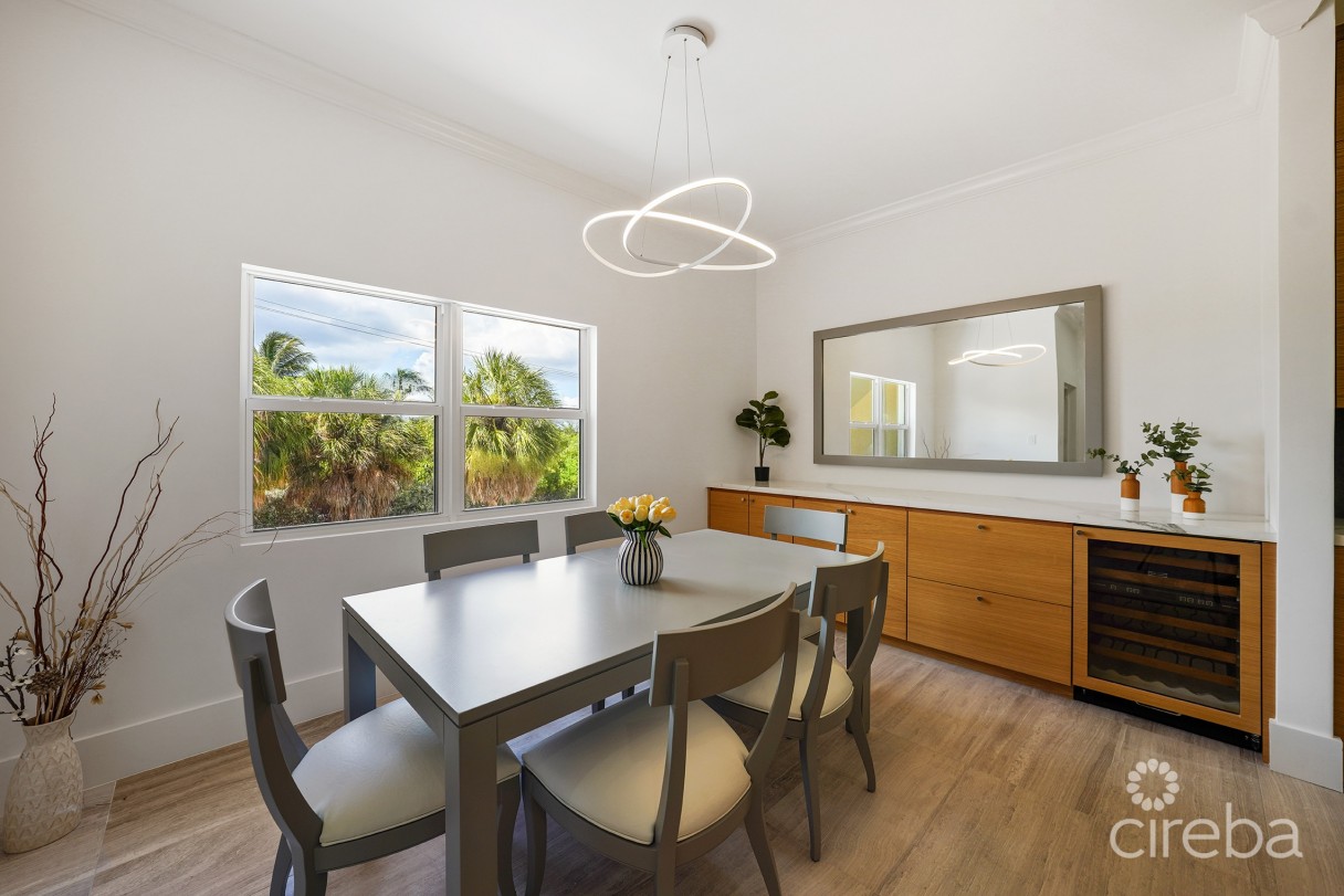 Turnberry  East #3 , Crystal Harbour - Image 1