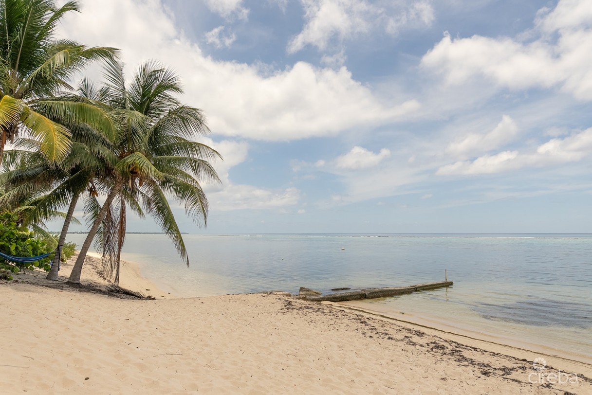 Winterhaven Beachfront 3 Bed - Image 13