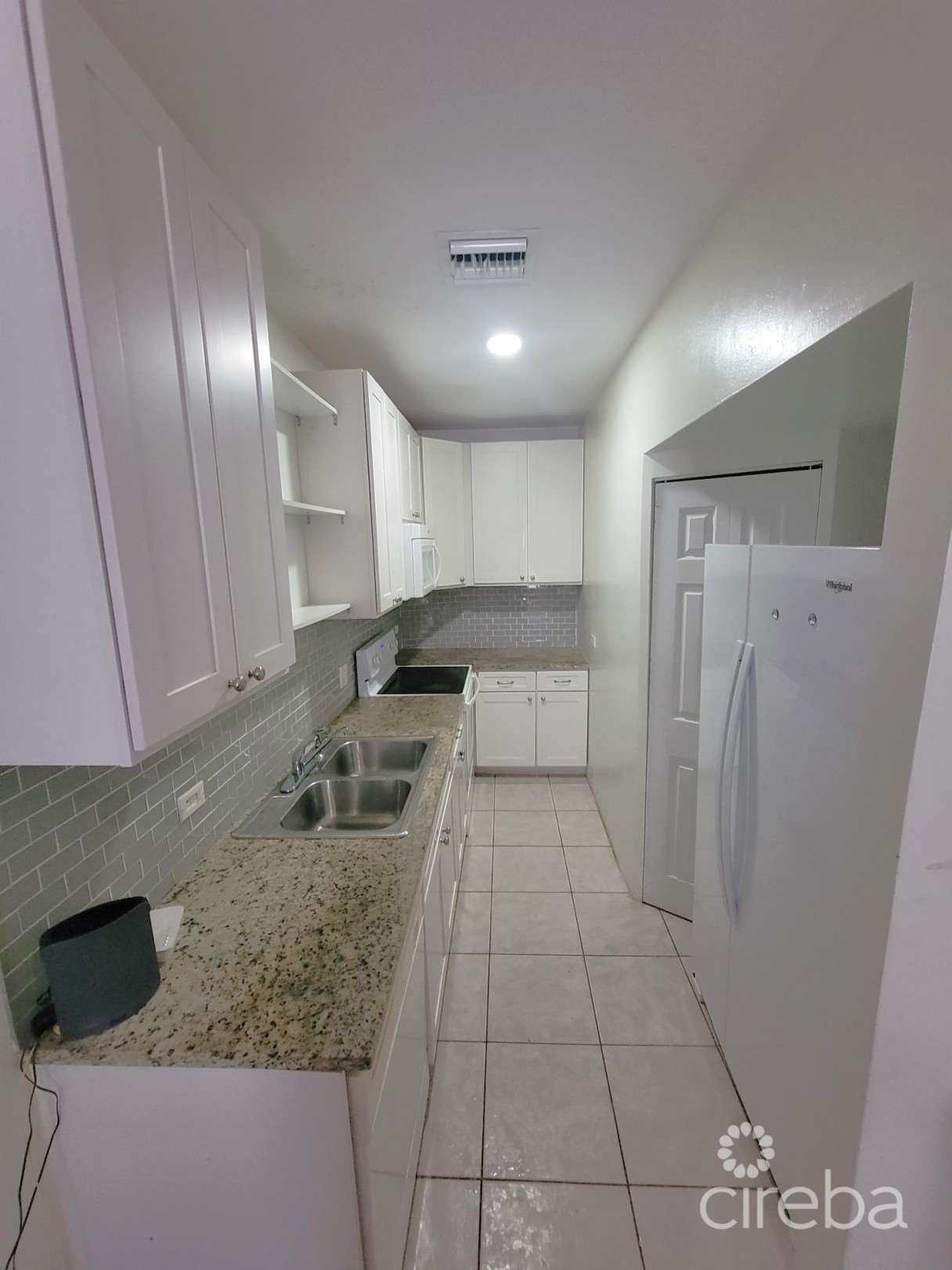 Mahogany Palms - Image 1