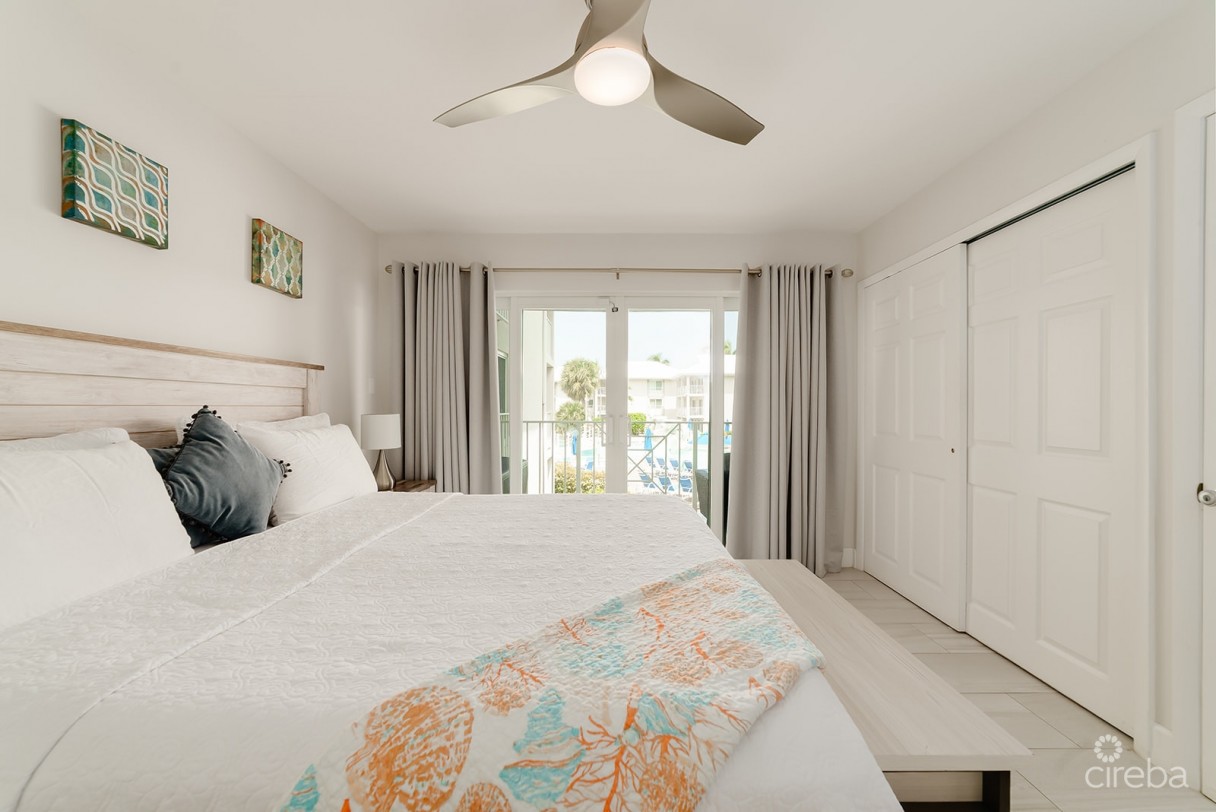 Sunset Cove Renovated 2 Bedroom - Image 8