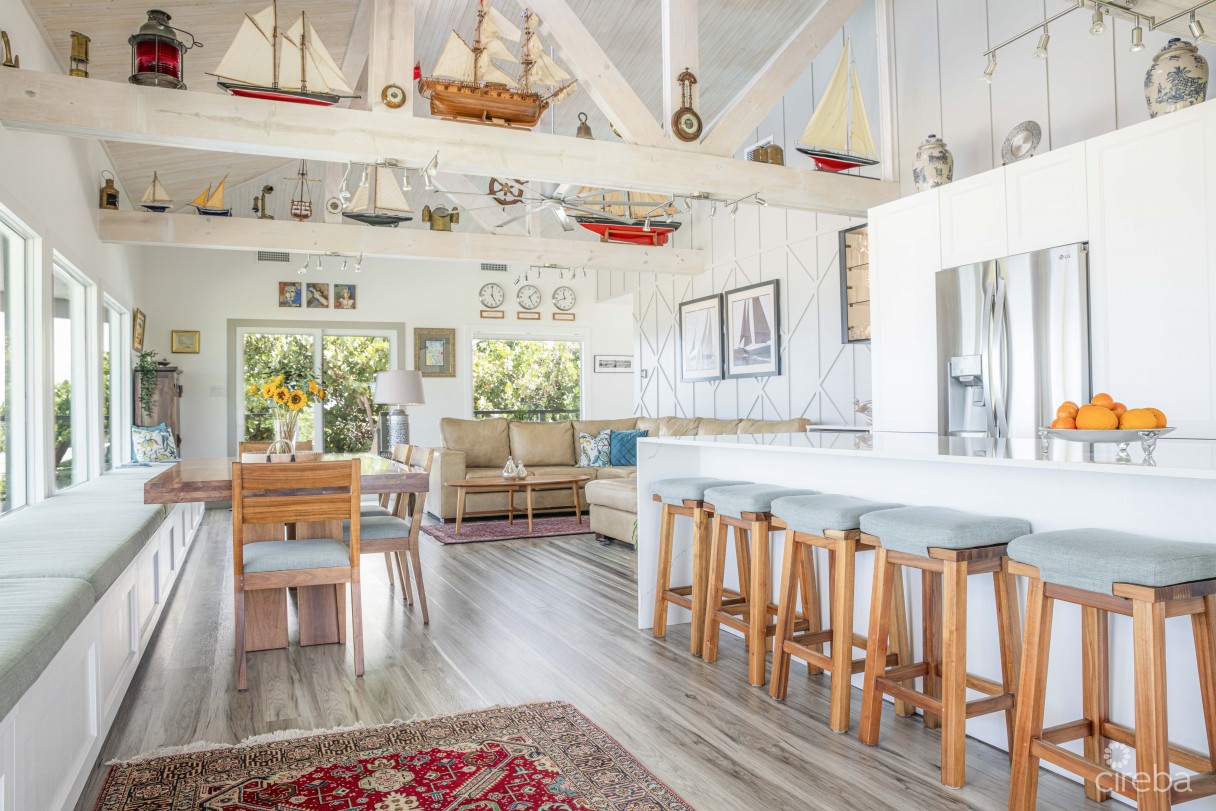 A Wave From It All - Fully Reno'd 4 Bed Oceanfront - Image 4