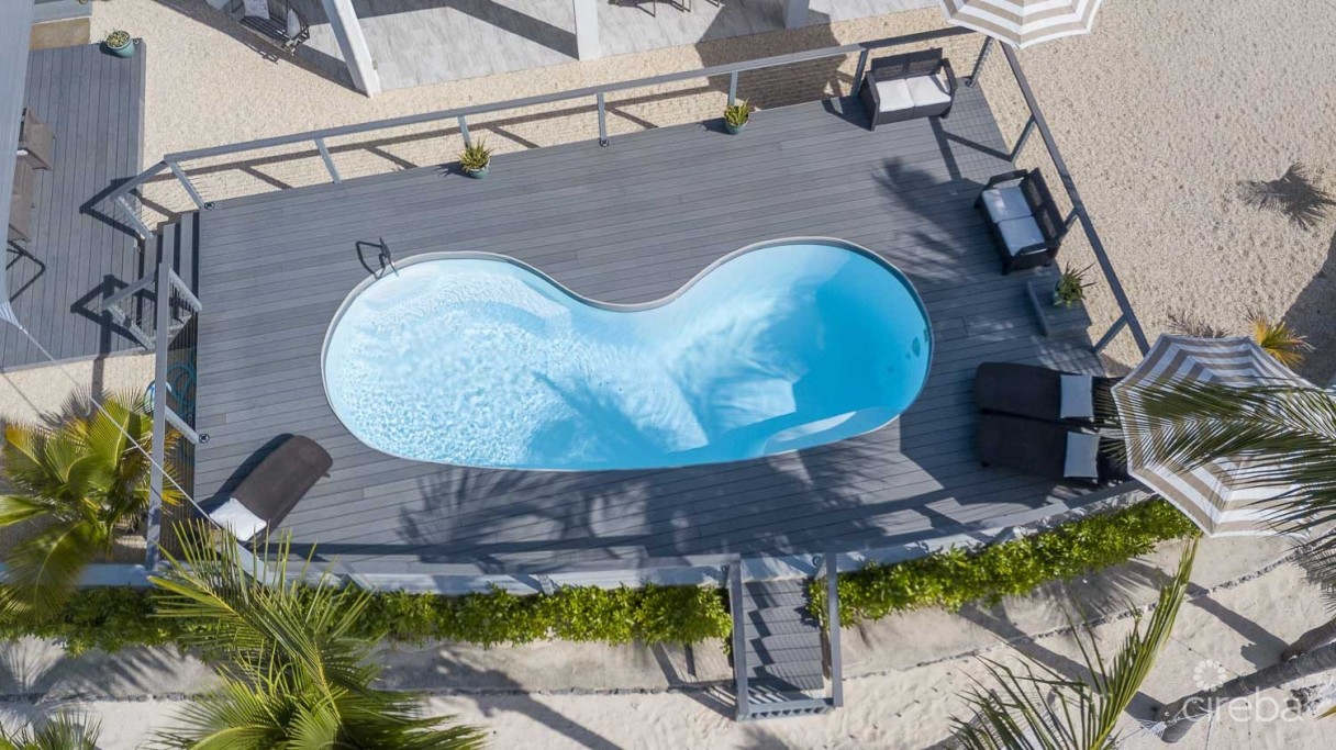 A Wave From It All - Fully Reno'd 4 Bed Oceanfront - Image 6