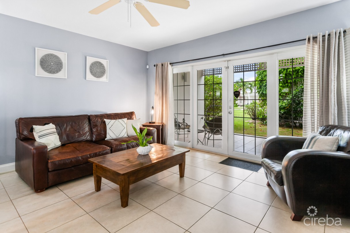 Windsor Village 18,  South Sound Townhome - Image 2