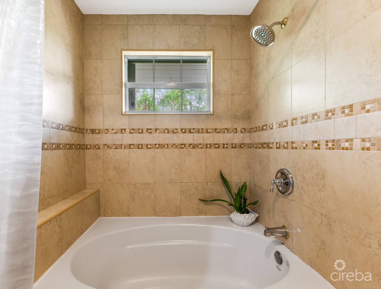 Windsor Village 18,  South Sound Townhome - Image 9