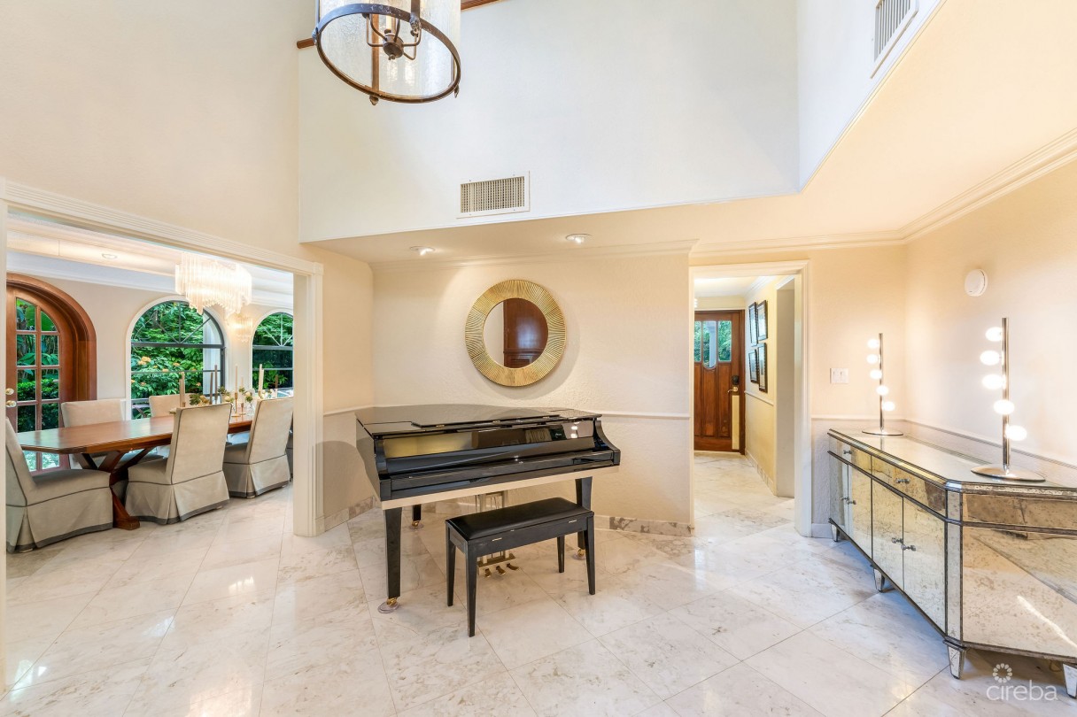 Anne Bonny Crescent - Classic Colonial With Outdoor Entertaining - Image 5