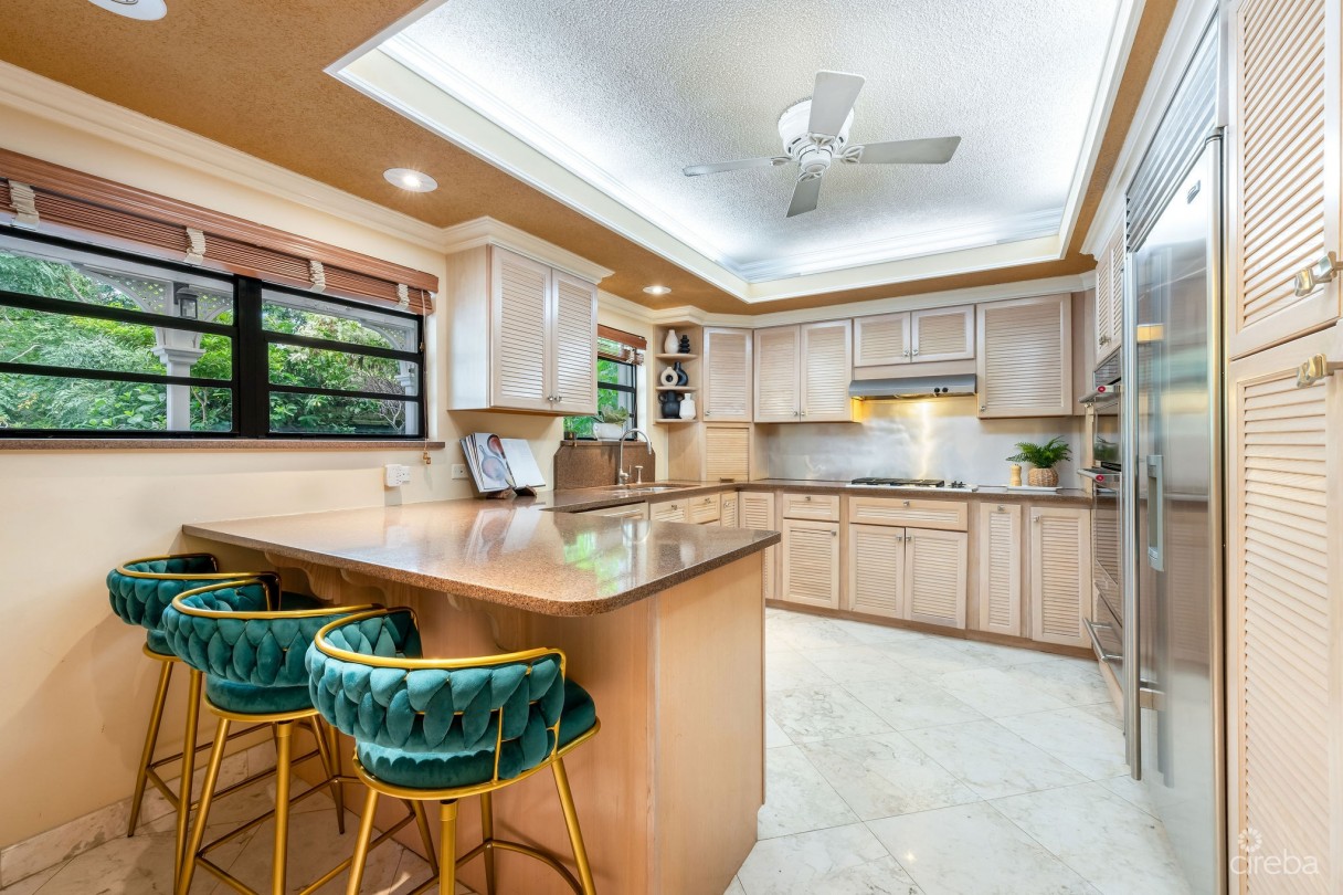 Anne Bonny Crescent - Classic Colonial With Outdoor Entertaining - Image 13