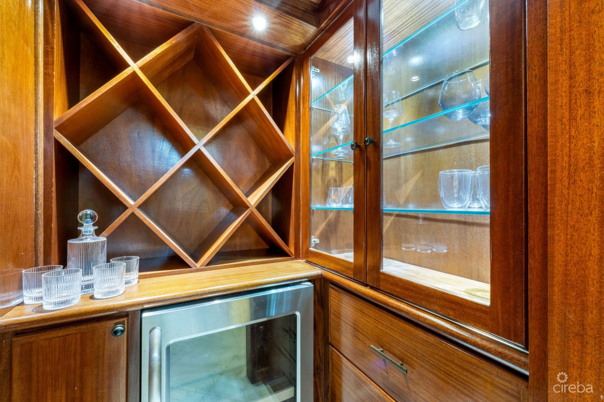 Anne Bonny Crescent - Classic Colonial With Outdoor Entertaining - Image 9